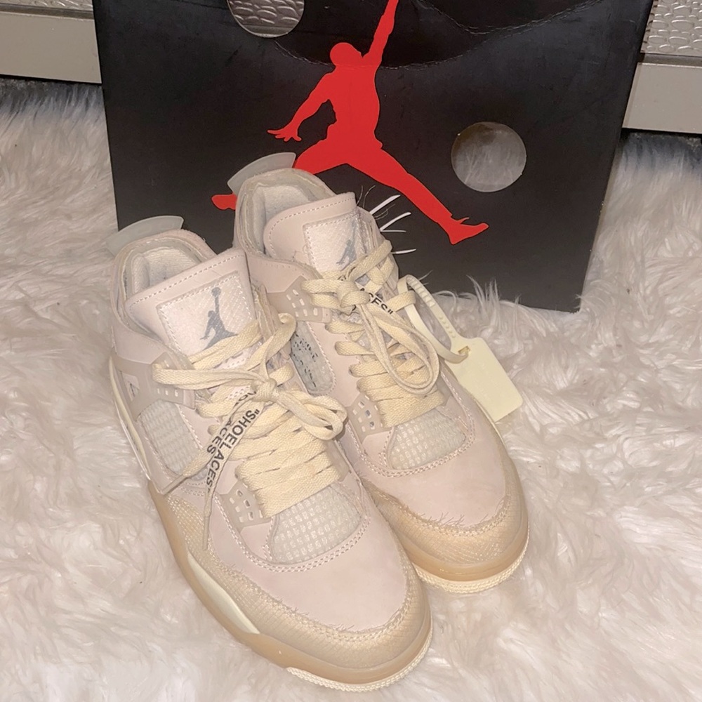 Off-White x Wmns Air Jordan 4 SP ‘Sail’